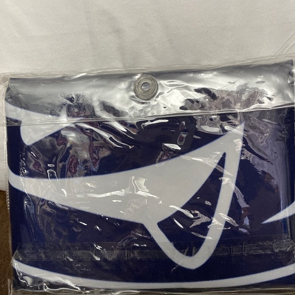 Penn State Nittany Lions NCAA Football House Flag 28" x 40" IPG Team Sports - Picture 3 of 4